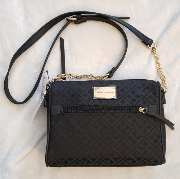 Tommy Hilfiger Handbags - NWT Tommy Hilfiger Crossbody Purse